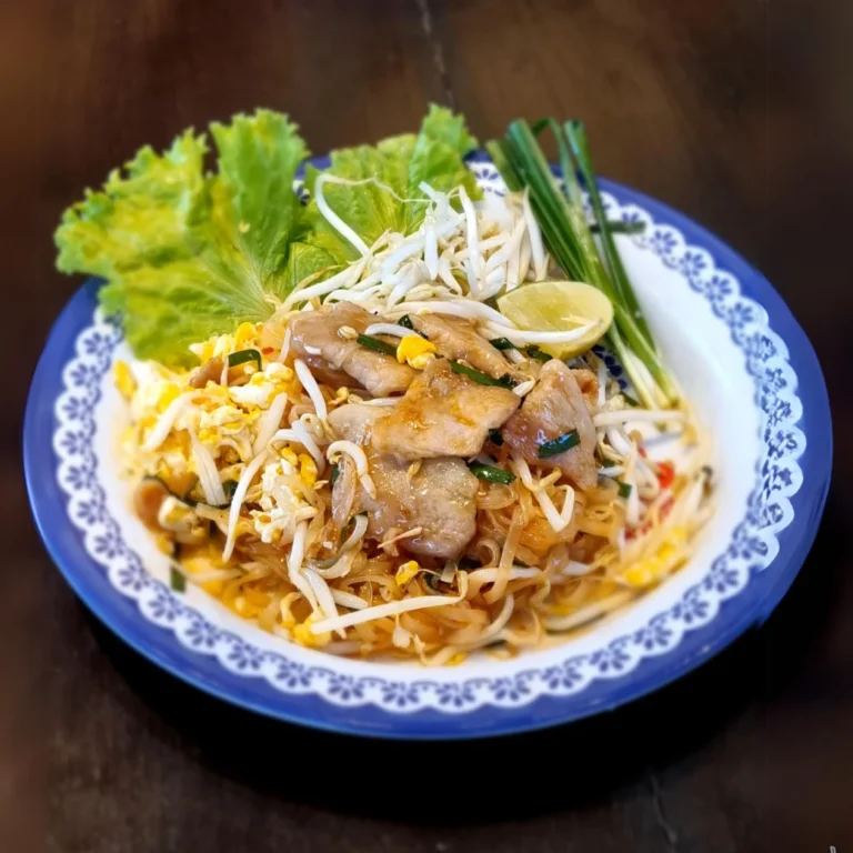 Stir Fried Noodle Thai Korat style